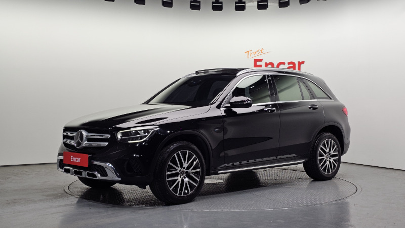 car Mercedes Benz GLC id28784 main photo