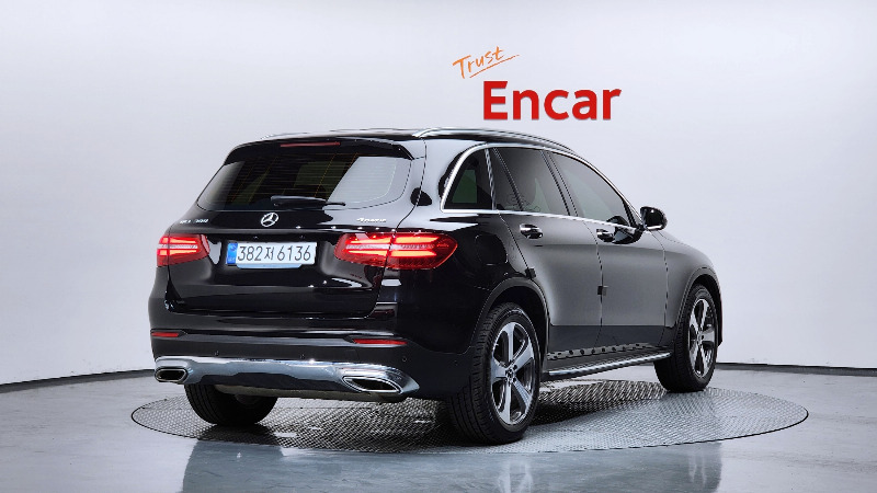 car Mercedes Benz GLC id28788 photo #2