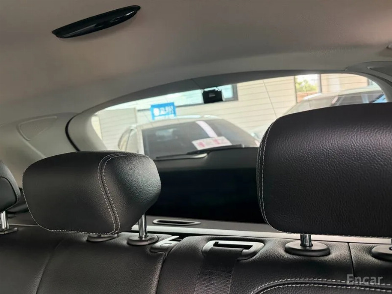 car Mercedes Benz GLC id28801 photo #17