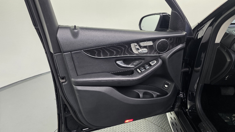 car Mercedes Benz GLC id28832 photo #24