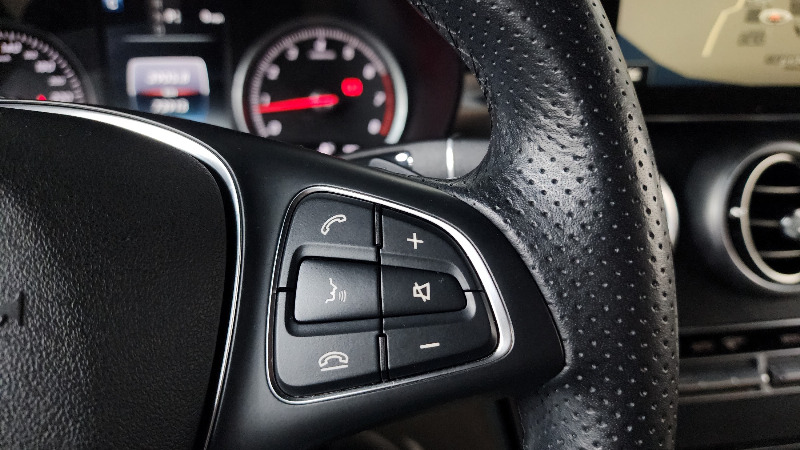 car Mercedes Benz GLC id28836 photo #16
