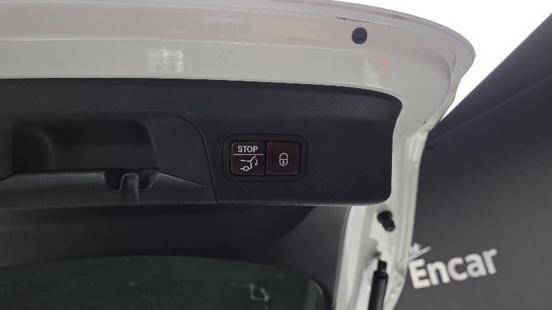 car Mercedes Benz GLC id28839 photo #16