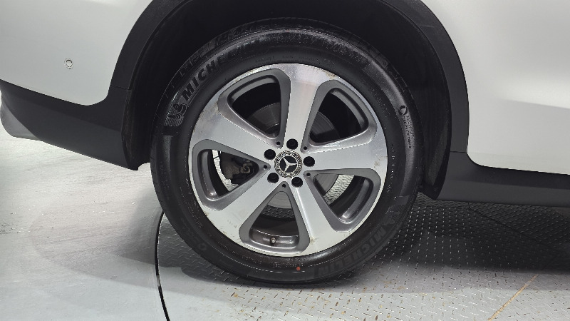 car Mercedes Benz GLC id28839 photo #5