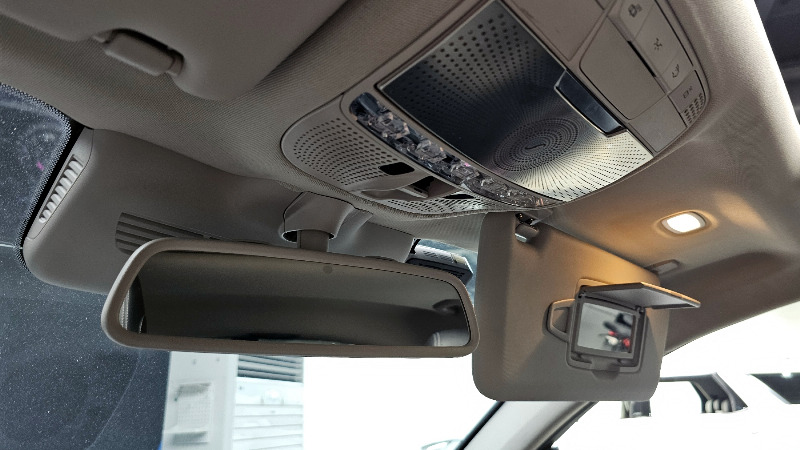 car Mercedes Benz GLC id28858 photo #17
