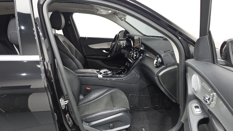 car Mercedes Benz GLC id29198 photo #11