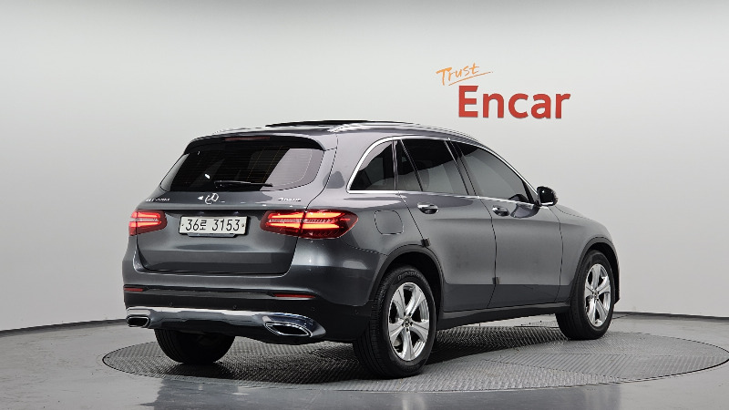 car Mercedes Benz GLC id29320 photo #2