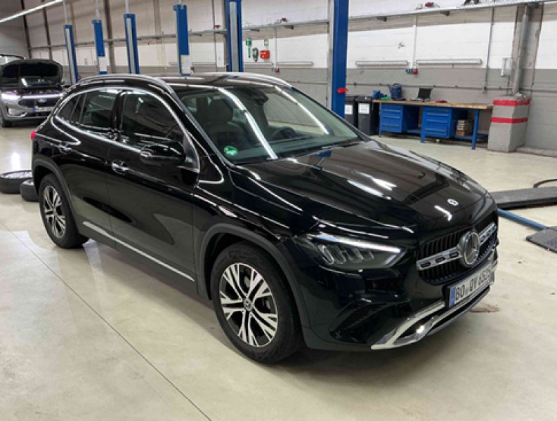 car Mercedes Benz GLA id29477 main photo