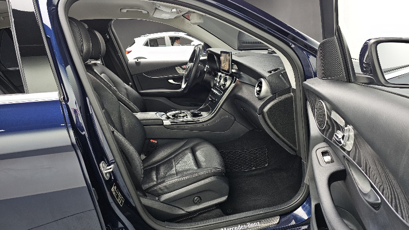 car Mercedes Benz GLC id29565 photo #10