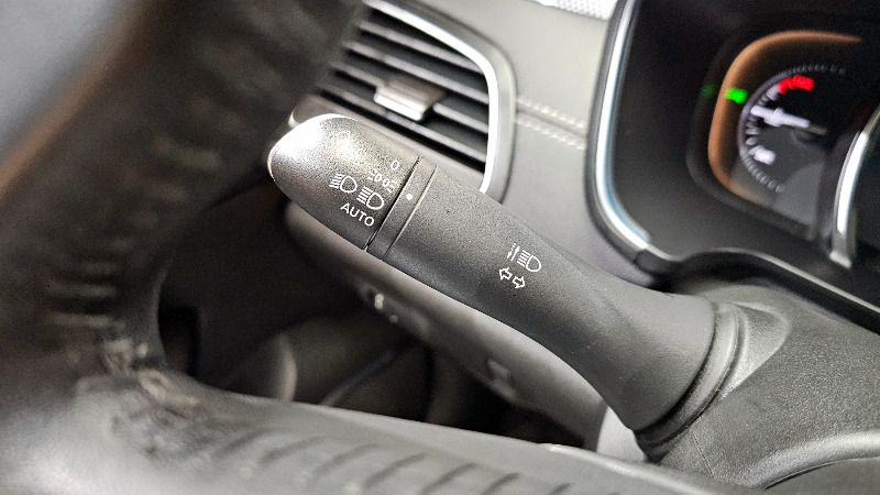 car Renault Samsung SM6 id29689 photo #17