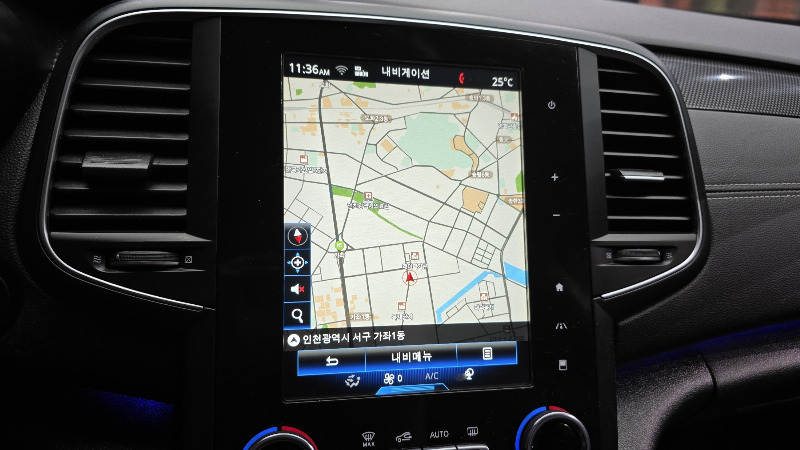 car Renault Samsung SM6 id29697 photo #14