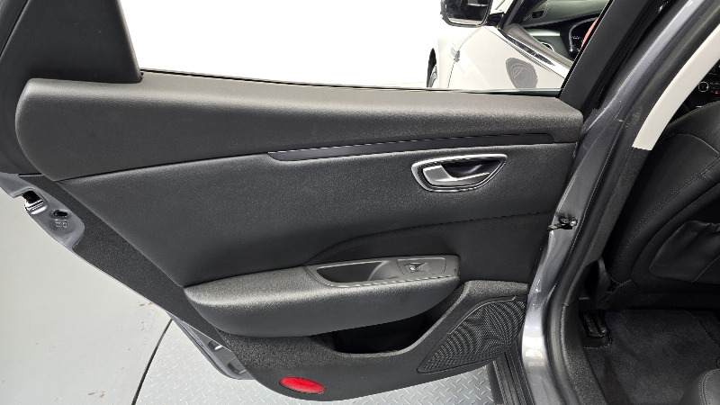 car Renault Samsung SM6 id29790 photo #25