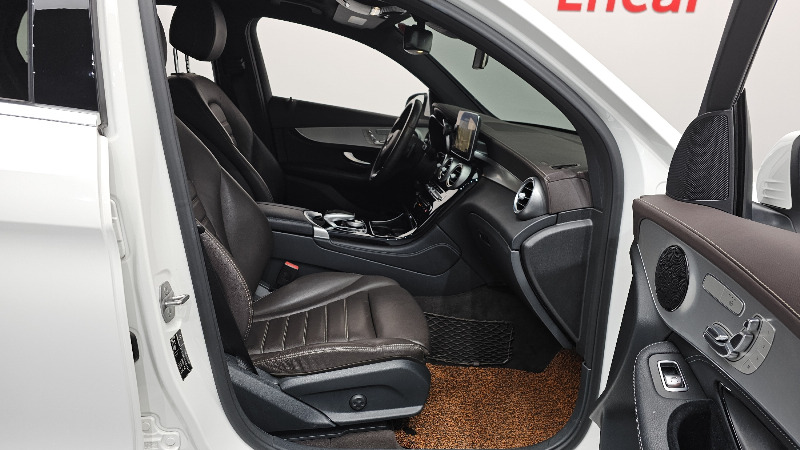 car Mercedes Benz GLC id29822 photo #11