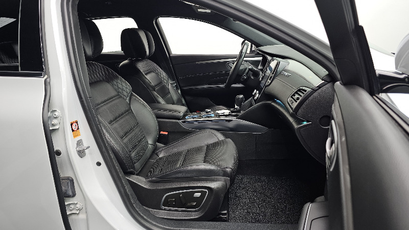 car Renault Samsung SM6 id30002 photo #26