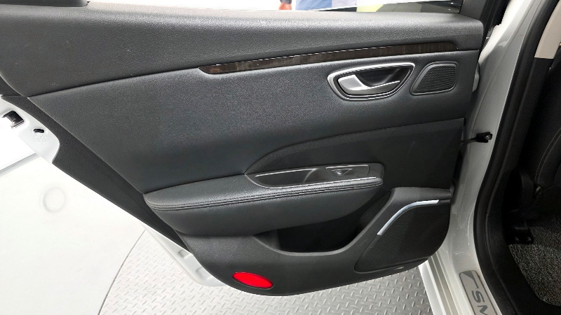 car Renault Samsung SM6 id30040 photo #25