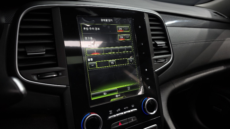 car Renault Samsung SM6 id30054 photo #16