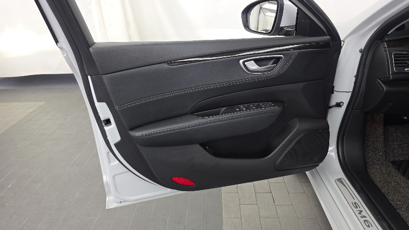 car Renault Samsung SM6 id30087 photo #24