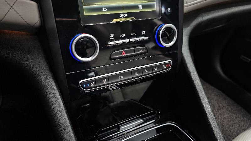 car Renault Samsung SM6 id30104 photo #18