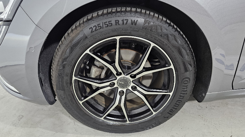 car Renault Samsung SM6 id30132 photo #5