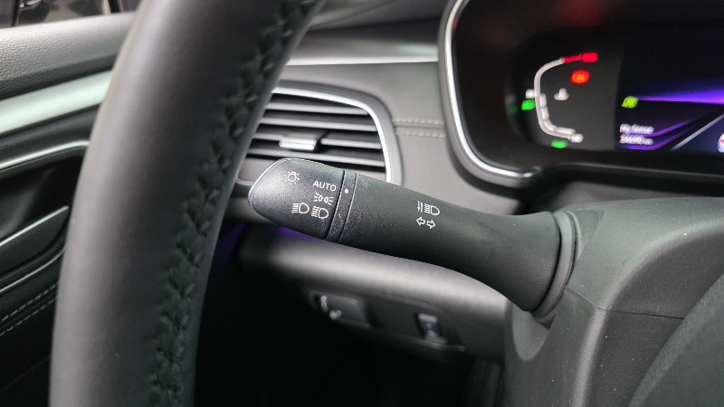 car Renault Samsung SM6 id30143 photo #20