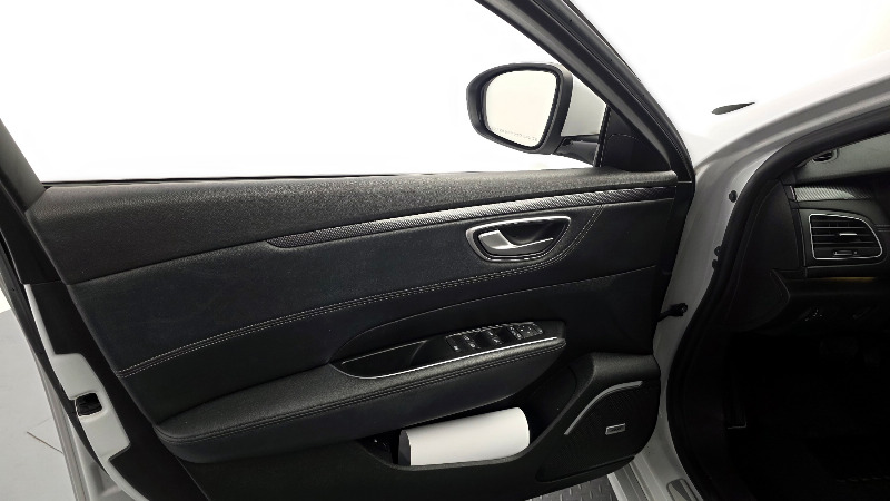 car Renault Samsung SM6 id30190 photo #24