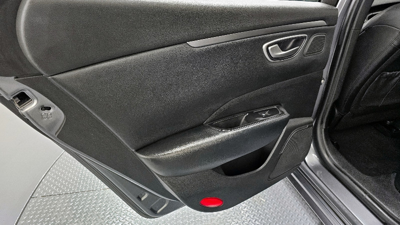 car Renault Samsung SM6 id30200 photo #25