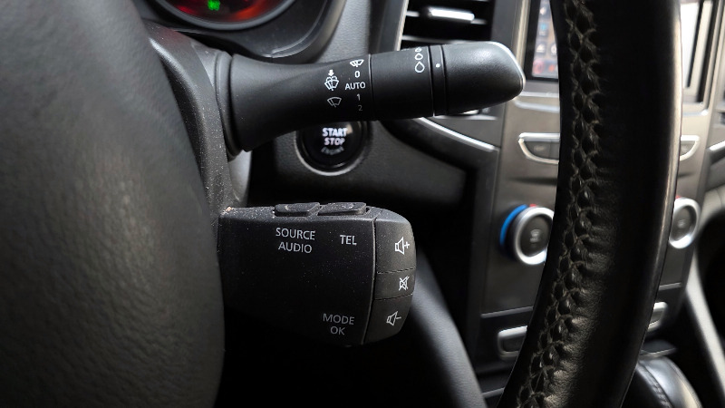 car Renault Samsung SM6 id30204 photo #18