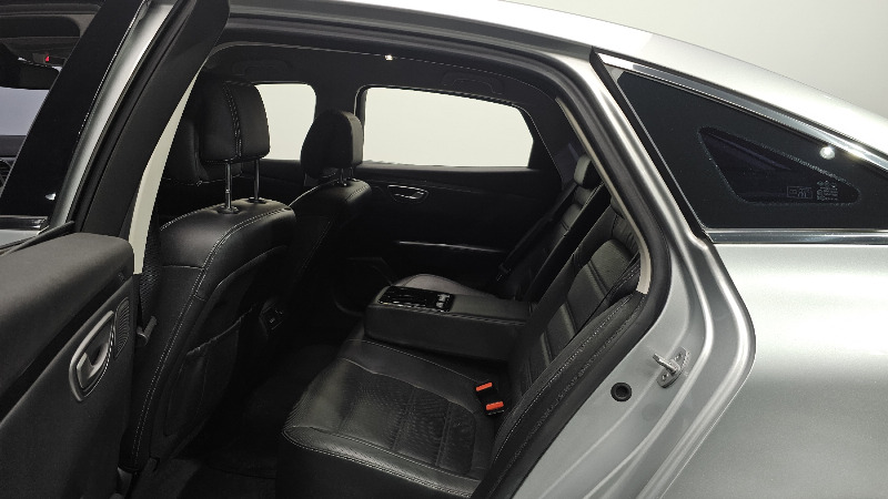 car Renault Samsung SM6 id30219 photo #12