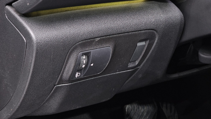 car Renault Samsung SM6 id30219 photo #14
