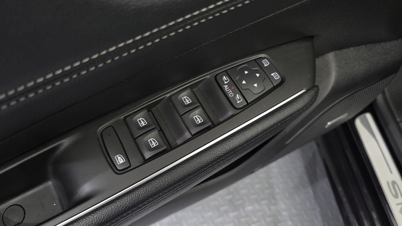 car Renault Samsung SM6 id30236 photo #12