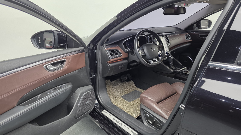 car Renault Samsung SM6 id30253 photo #10