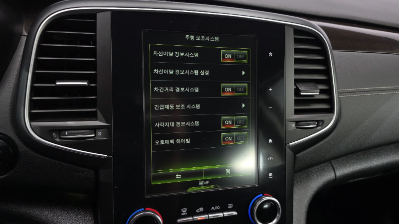 car Renault Samsung SM6 id30272 photo #16