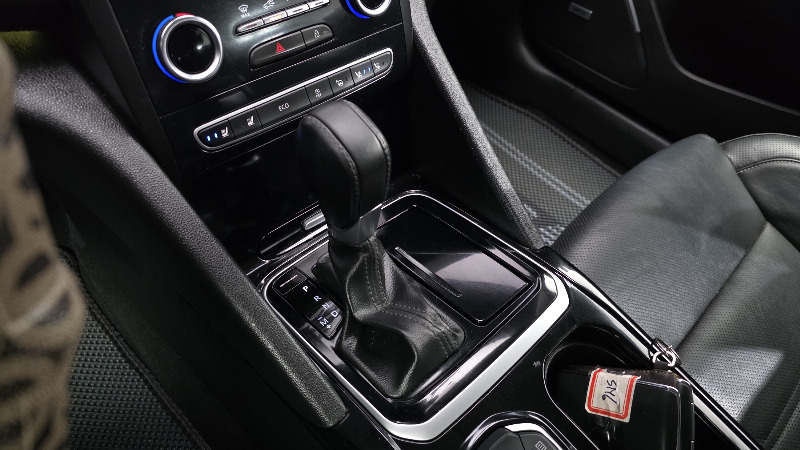 car Renault Samsung SM6 id30272 photo #9