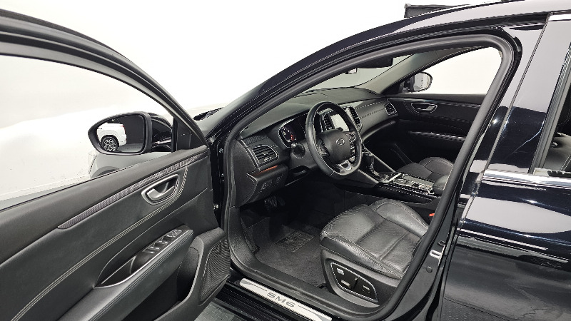 car Renault Samsung SM6 id30283 photo #11
