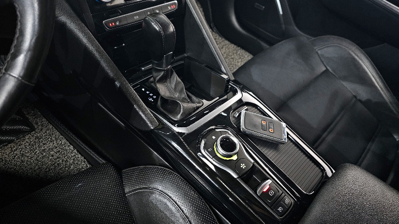 car Renault Samsung SM6 id30290 photo #9
