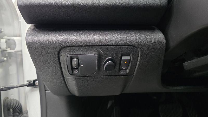 car Renault Samsung SM6 id30304 photo #14