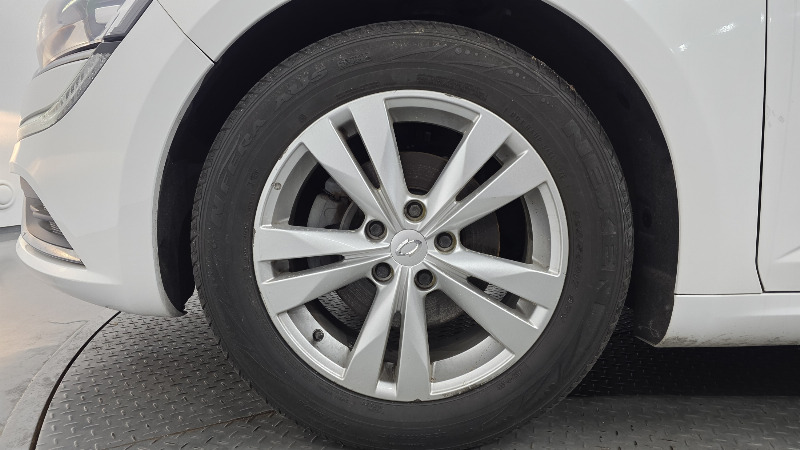 car Renault Samsung SM6 id30304 photo #5