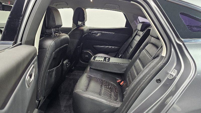 car Renault Samsung SM6 id30321 photo #11