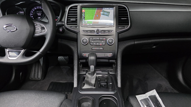 car Renault Samsung SM6 id30327 photo #16