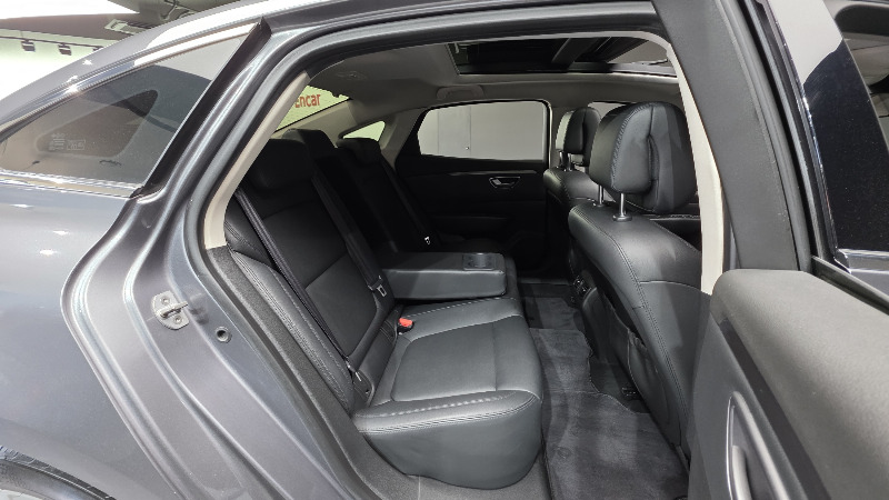 car Renault Samsung SM6 id30327 photo #19