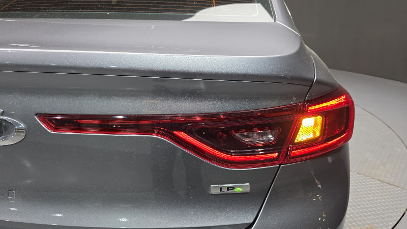 car Renault Samsung SM6 id30327 photo #23