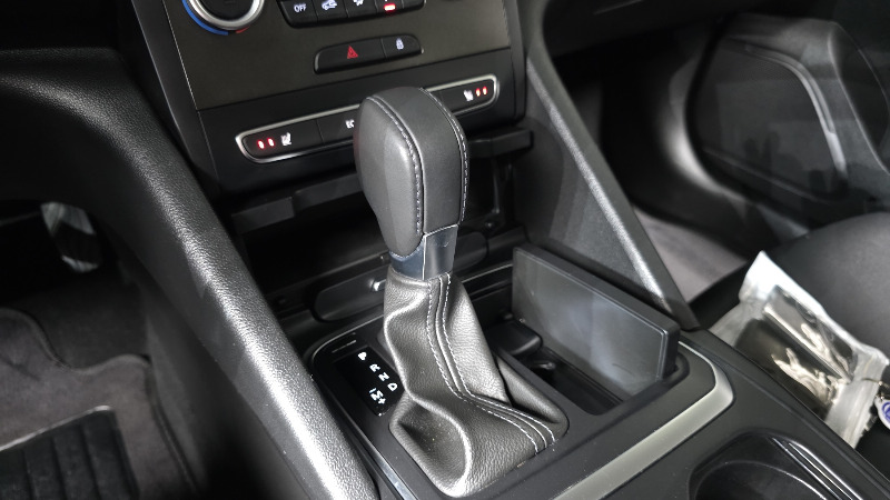 car Renault Samsung SM6 id30327 photo #9