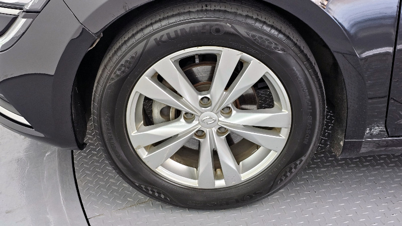 car Renault Samsung SM6 id30331 photo #5