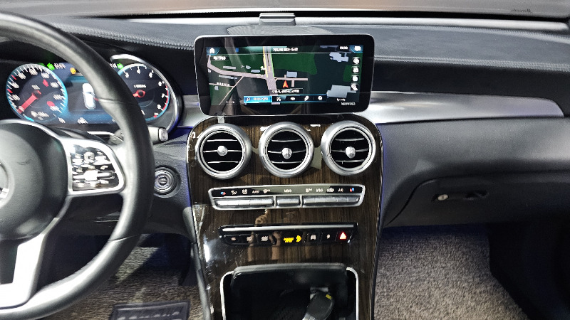 car Mercedes Benz GLC id30359 photo #14