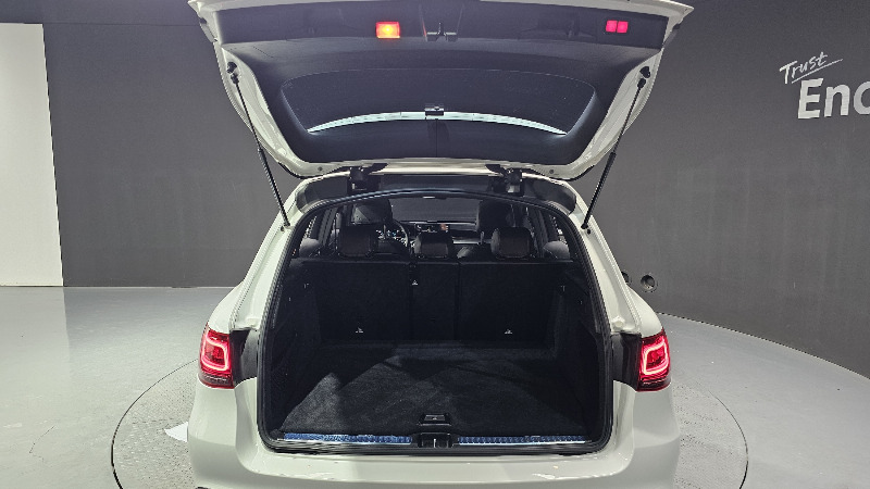 car Mercedes Benz GLC id30359 photo #20