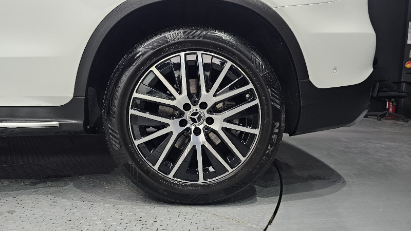 car Mercedes Benz GLC id30359 photo #21