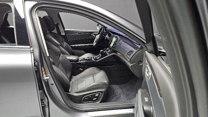 car Renault Samsung SM6 id30362 photo #11