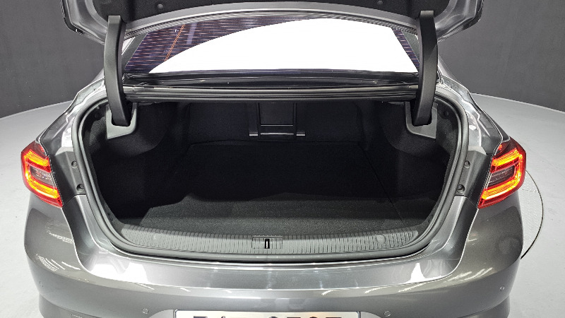 car Renault Samsung SM6 id30362 photo #15