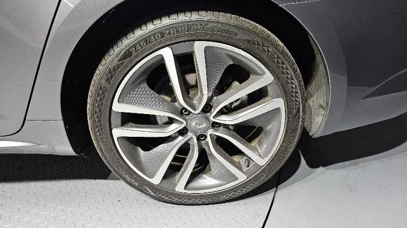 car Renault Samsung SM6 id30362 photo #21