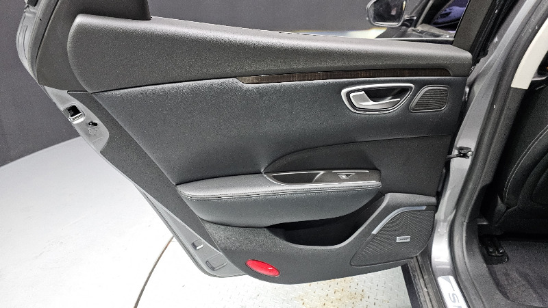 car Renault Samsung SM6 id30362 photo #25