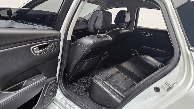 car Renault Samsung SM6 id30533 photo #11